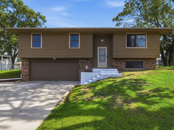 1623 SE 37th Ter, Topeka, KS 66609