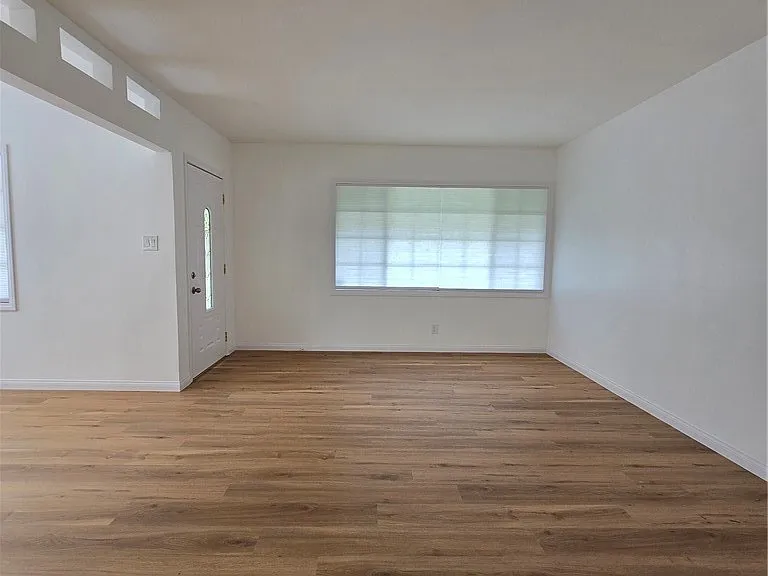 2923 Perkins Ln — Photo 5