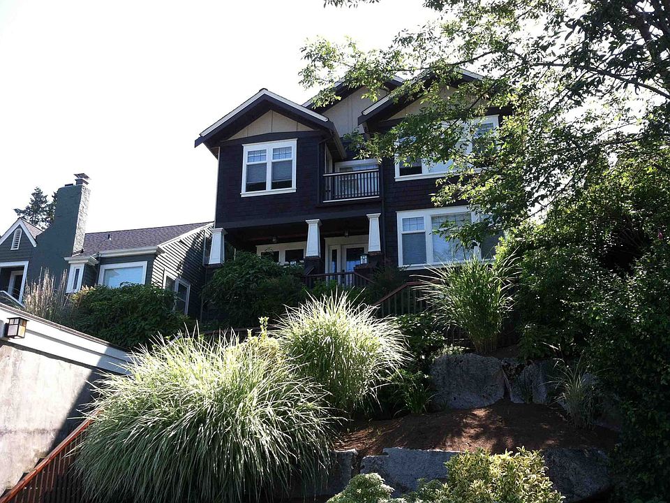 2nd image of 3818 42nd Ave NE