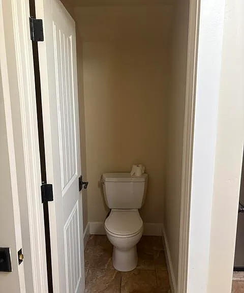 412 West St — Photo 13