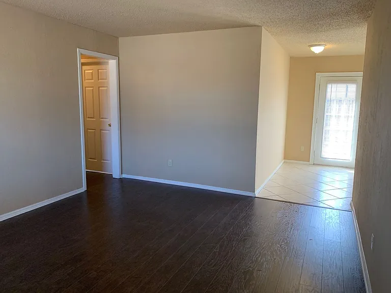 1001 SE Alta Ln — Photo 4