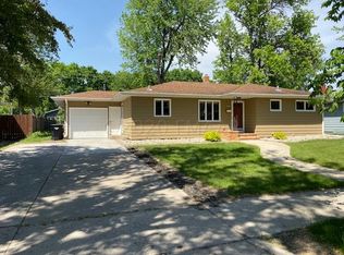 219 25th Ave N, Fargo, ND 58102