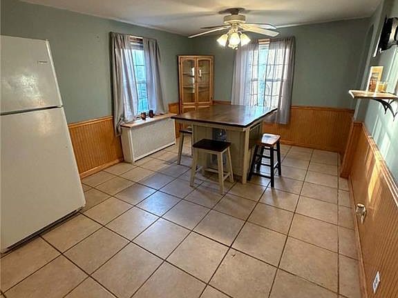 3rd image of 110 Park View Blvd