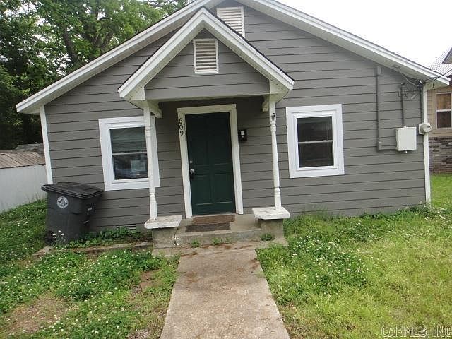 1st image of 609 W Vine Ave
