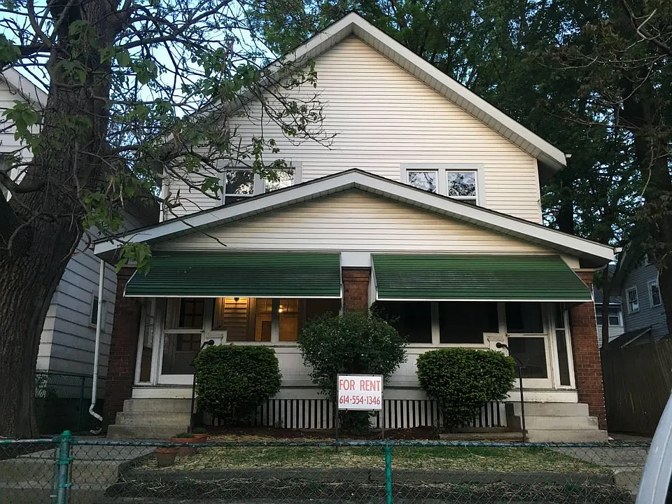 2438 Glenmawr Ave