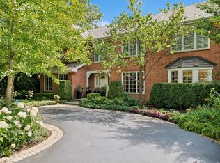 1021 W Old Mill Rd, Lake Forest, IL 60045