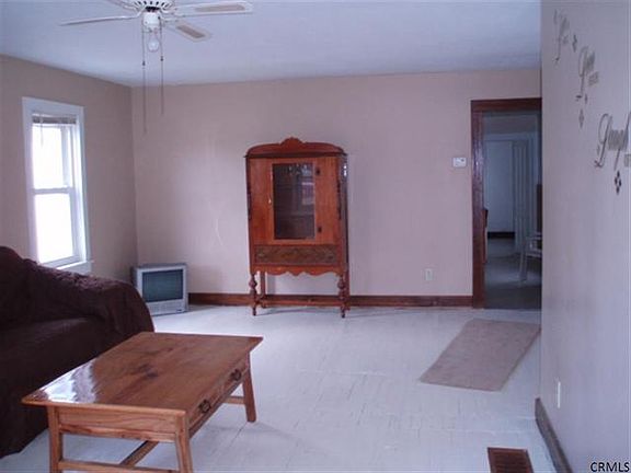2nd image of 426 Palmer Ave