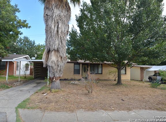 4th image of 219 Dresden Dr