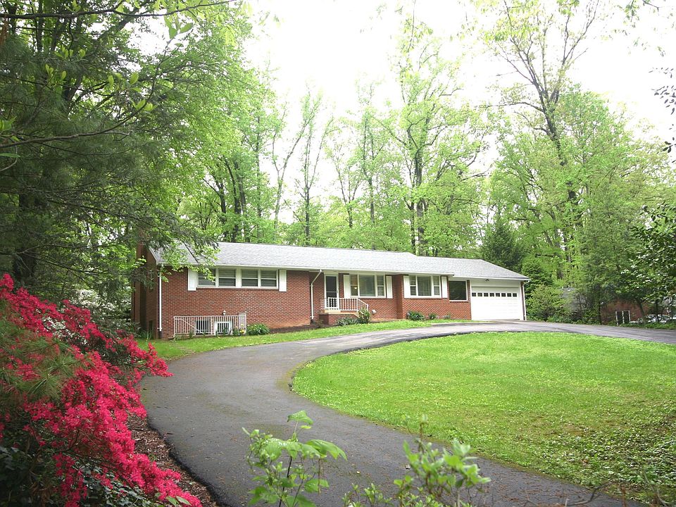 1st image of 3512 Barkley Dr
