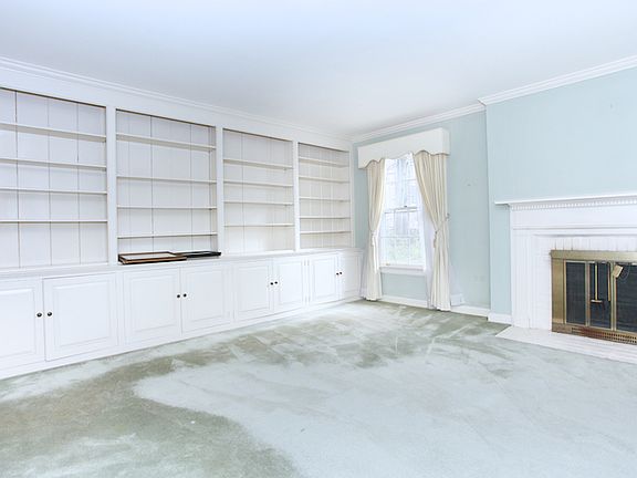5th image of 1633 Dogwood Ln