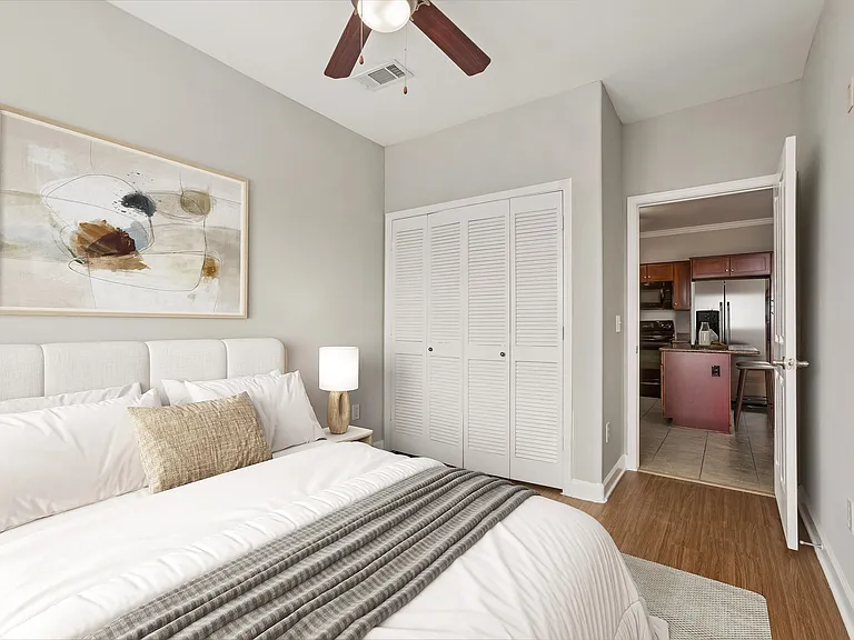 10x Living at Grandview — Photo 13