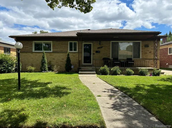 23280 Harding St N, Oak Park, MI 48237
