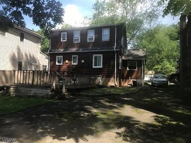 2nd image of 44 Virginia Ave
