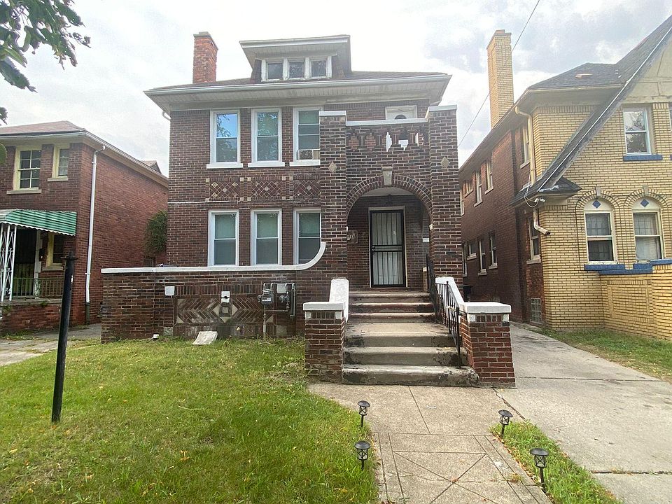 1st image of 2964 Leslie St #2