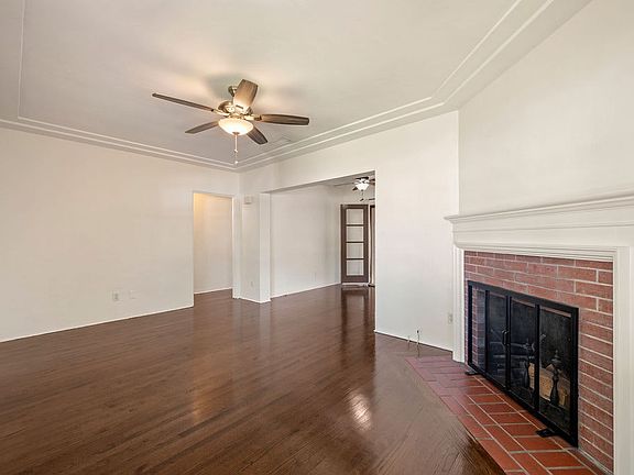 5th image of 4735 Valencia Dr