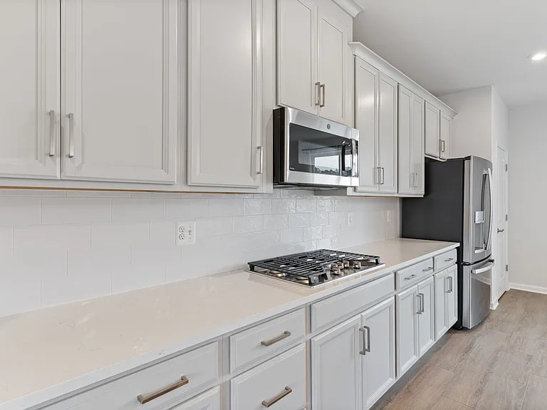 23450 Sugar Pine Ln — Photo 3