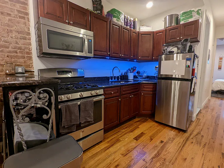 286 Bleecker St #2R — Photo 2