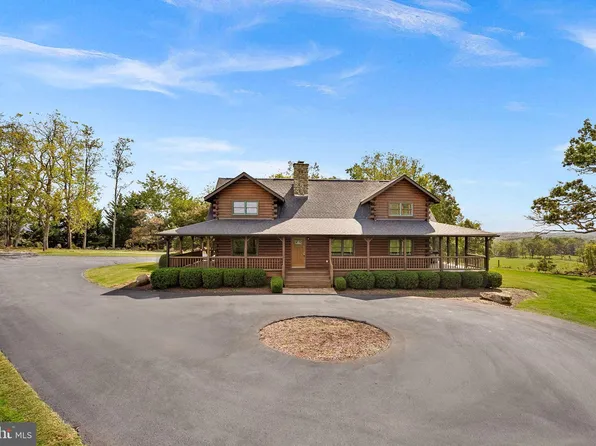 18837 Trinity Church Rd, Purcellville, VA 20132