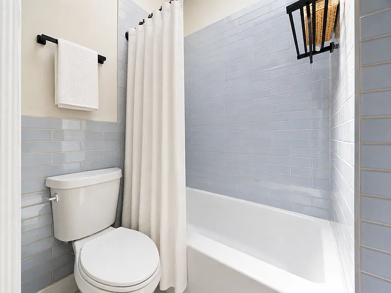 504 Monroe St #1 — Photo 10