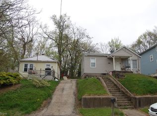 155 Fernwood Ave, Barberton, OH