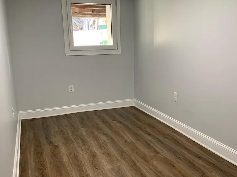 4626 Reisterstown Rd — Photo 11