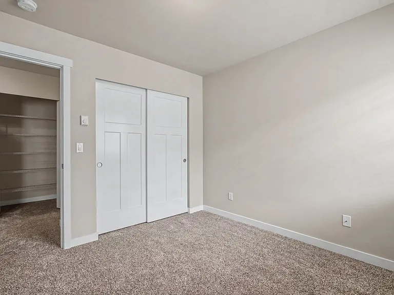 1623 Burnside Pl — Photo 23