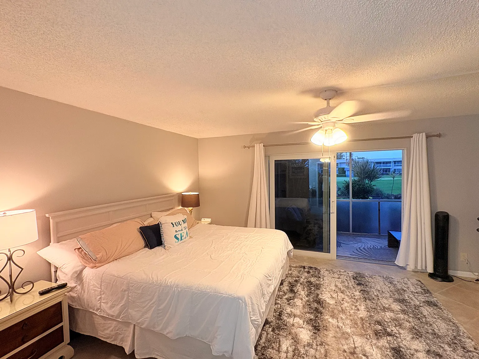 2 bed, 1215 sqft, $4,500 — Photo 4