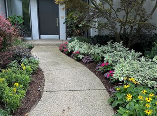 2100 Painters Lake Rd, Highland Park, IL 60035