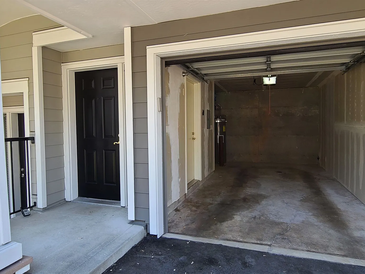2 bed, 2.5 bath, 1167 sqft, $2,750 — Photo 3