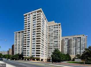 4515 Willard Ave APT 601S, Chevy Chase, MD 20815