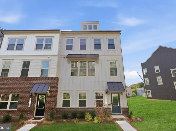 17431 Walnut Grove Way, Dumfries, VA 22026