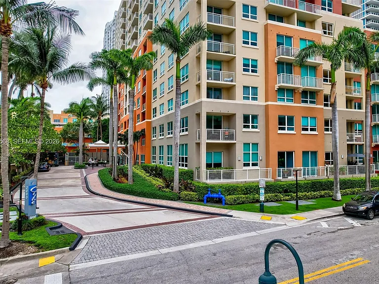 2000 N Bayshore Dr #306 — Photo 54