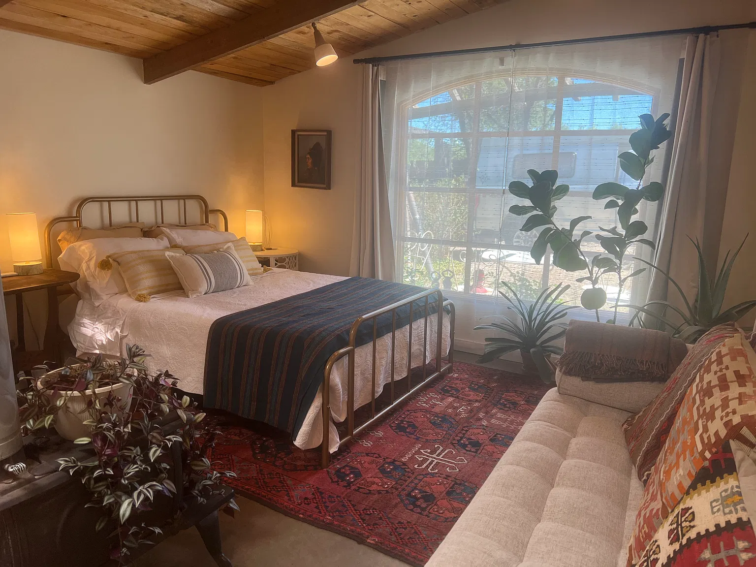 Studio, 1000 sqft, $1,150 — Photo 3