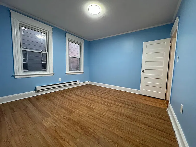 61-2 Lounsbury St #1 — Photo 4