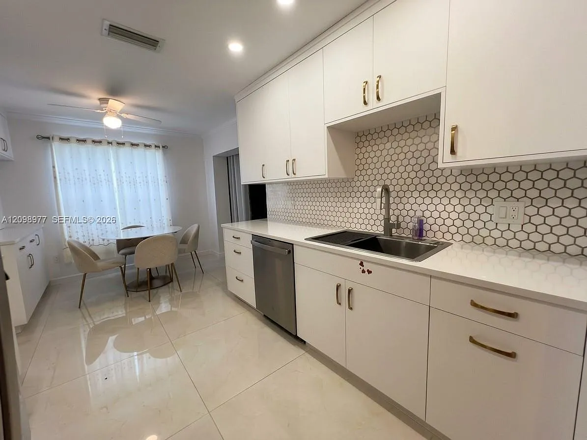 Sandalfoot Cove Sec 6 — Photo 4
