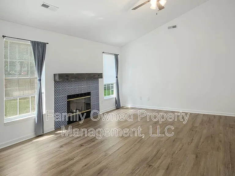 147 Danzid Dr — Photo 6