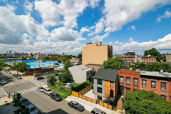 Rented by Compass | media 7