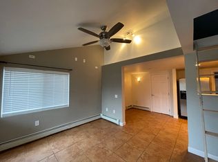 32 Sea View Dr, Warwick, RI 02889