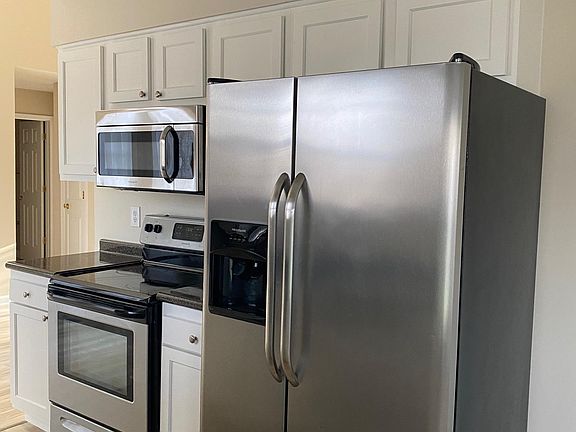 4th image of 5943 Tennyson Dr