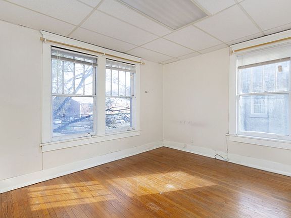 5th image of 2111 Belmont Blvd APT 4