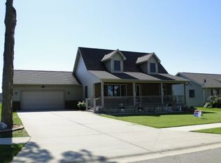 8662 Jacaranda Dr, Dimondale, MI 48821