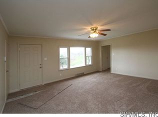 5923 Galli Ln, Collinsville, IL 62234