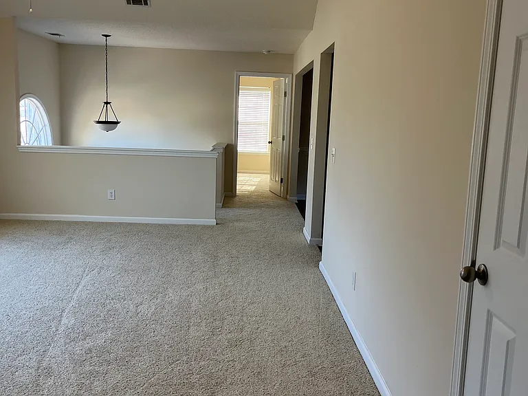 310 Aspen Arbor — Photo 2