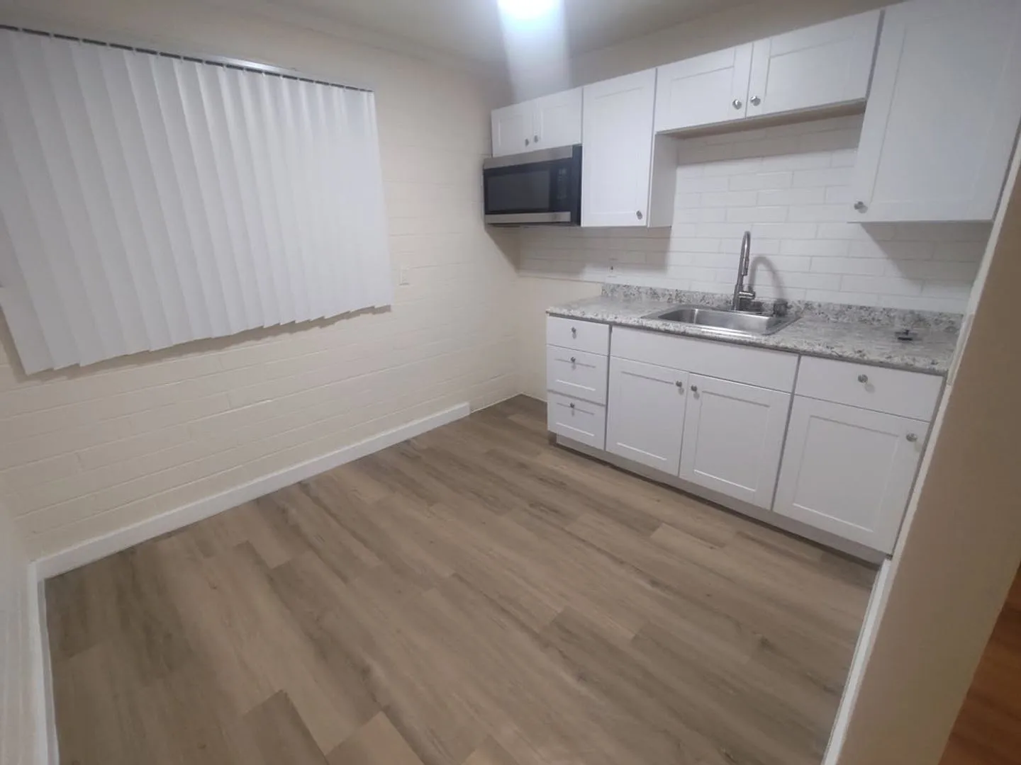 7232 E Belleview — Photo 3