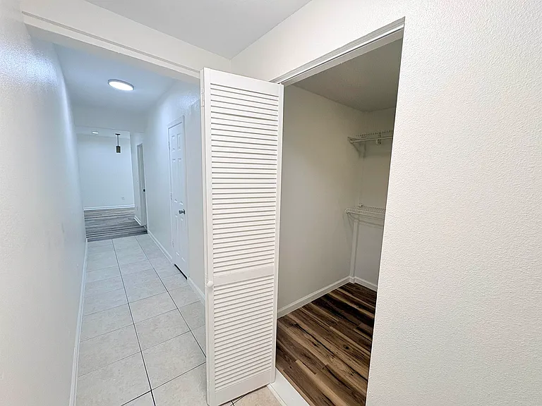212 Barbourville Dr — Photo 12