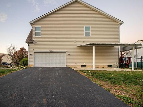 4th image of 341 Evergreen Cir
