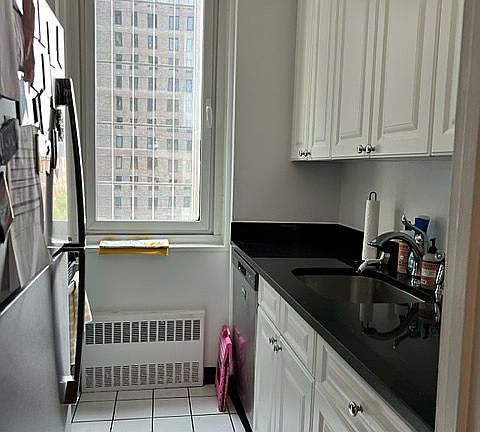 5th image of 230 W 55th St APT 9B