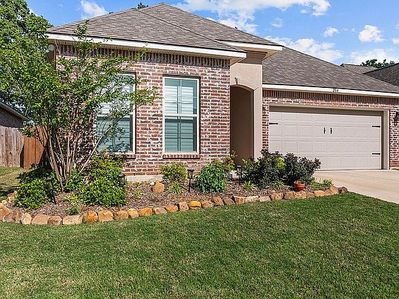 3rd image of 284 Pilatus Dr