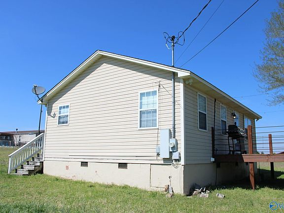 3rd image of 1995 Fenton Rd