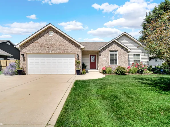 611 E Valparaiso St, Westville, IN 46391
